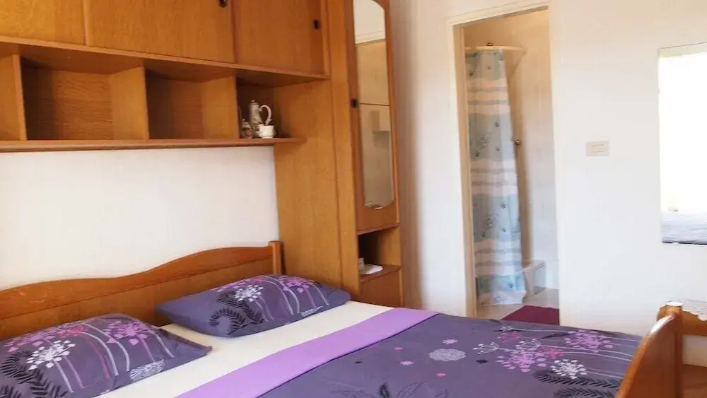 Ivica - 100m From the Beach - SA1 Ljubicasti