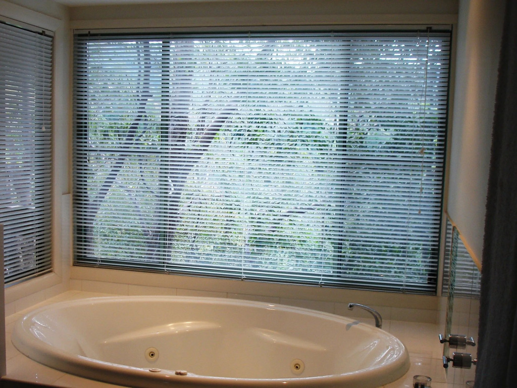 Hunchy Hideaway
