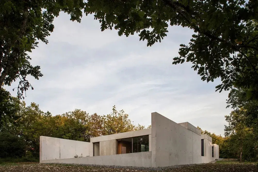 La Maison H by Boutique a Modernist Villa