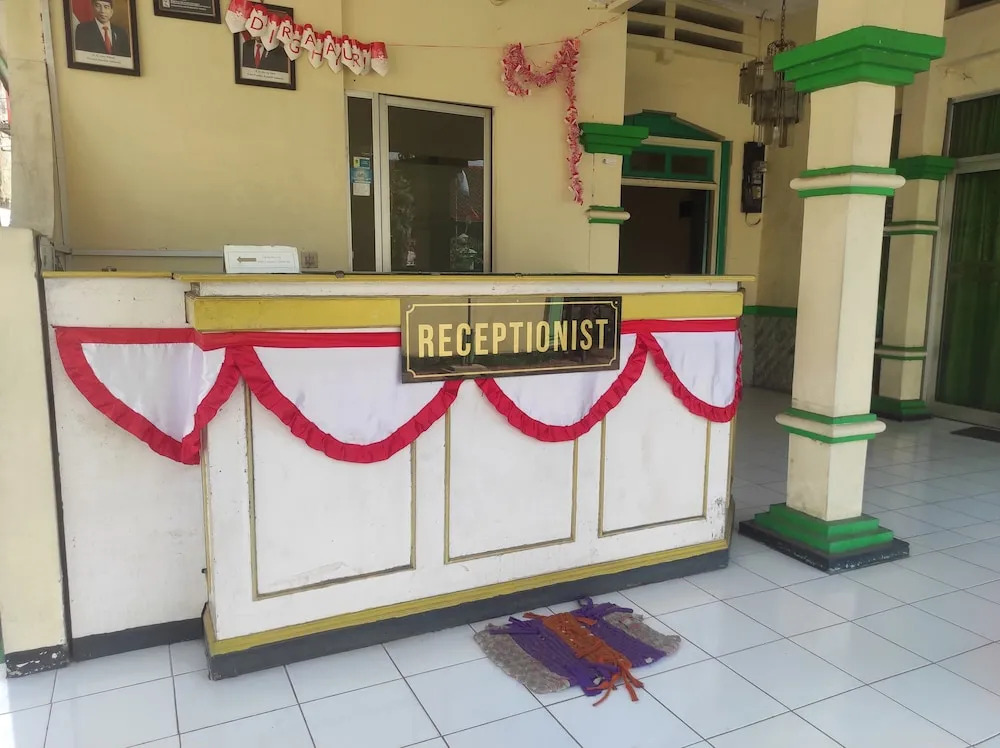 OYO 93048 Hotel Puri Mandiri