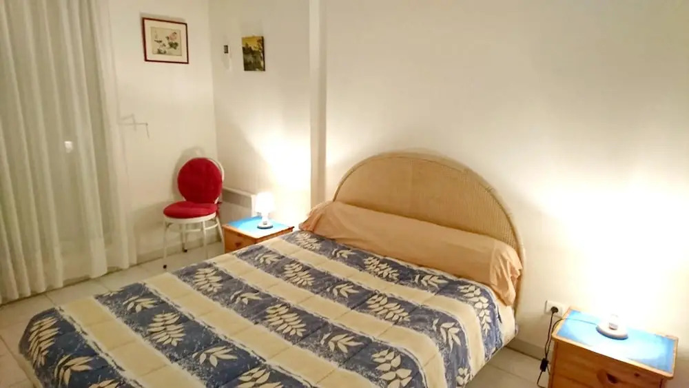 Apartment With one Bedroom in Hyères, With Wonderful City View, Enclos