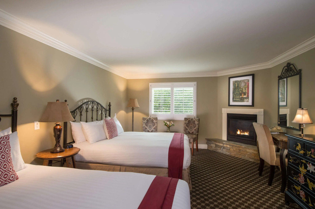 Cambria Pines Lodge