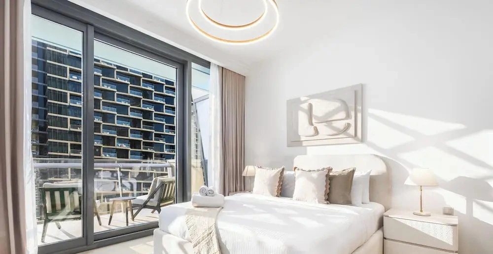 LUX  The Burj Vista Suite