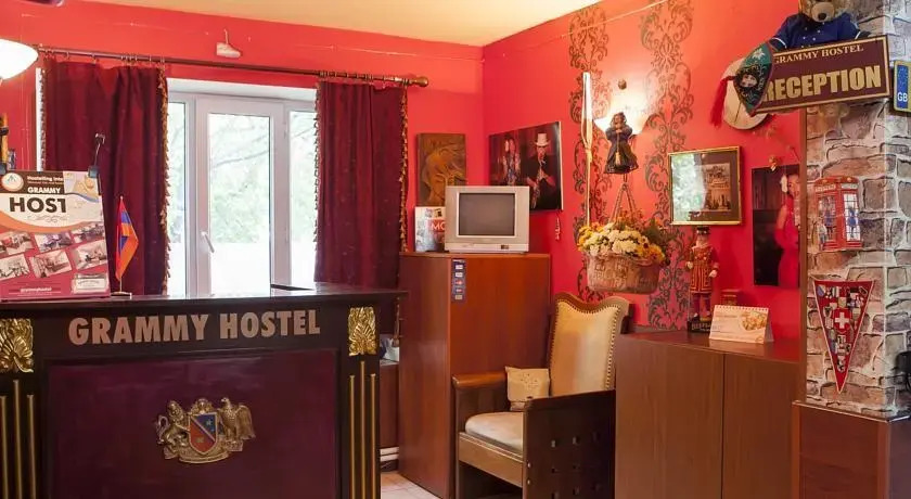 B&B Grammy Hostel