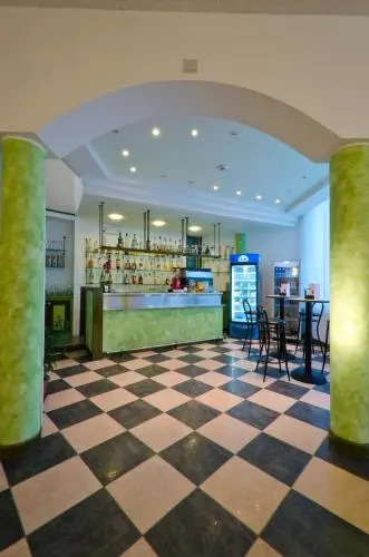 Hotel Carlton