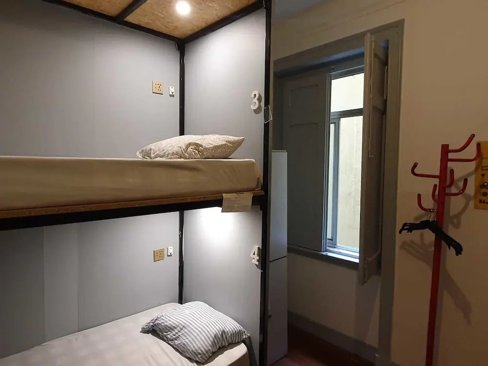 Aykibom Hostel