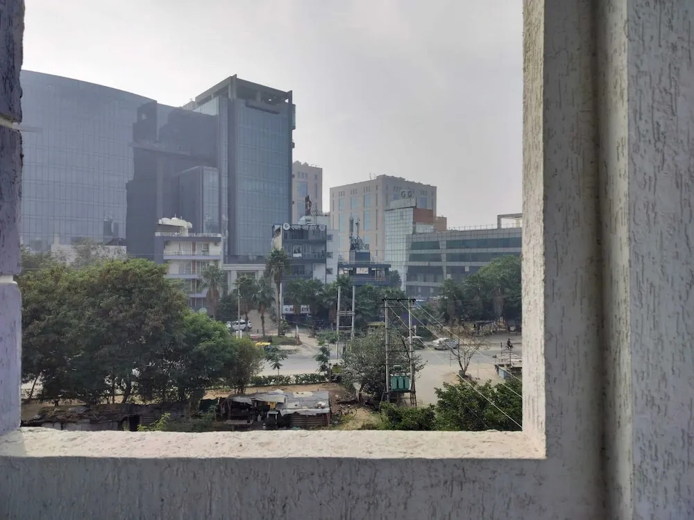 The Hoften Elite 32 Avenue, Sector 15, Gurugram