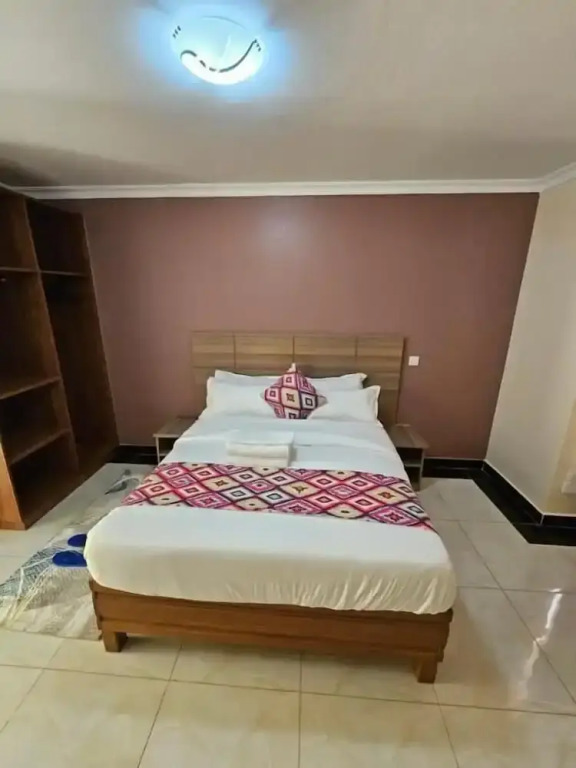 Big Tusks Hotel, Marsabit