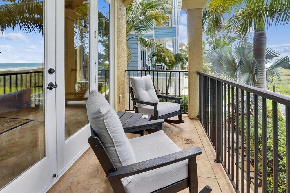 Hidden Treasure - Beach Front, Pool-spa