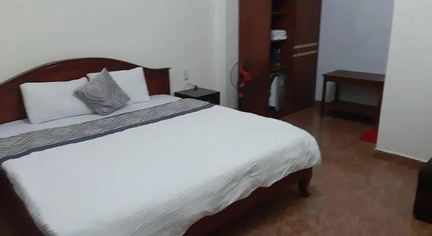 M  T Hotel
