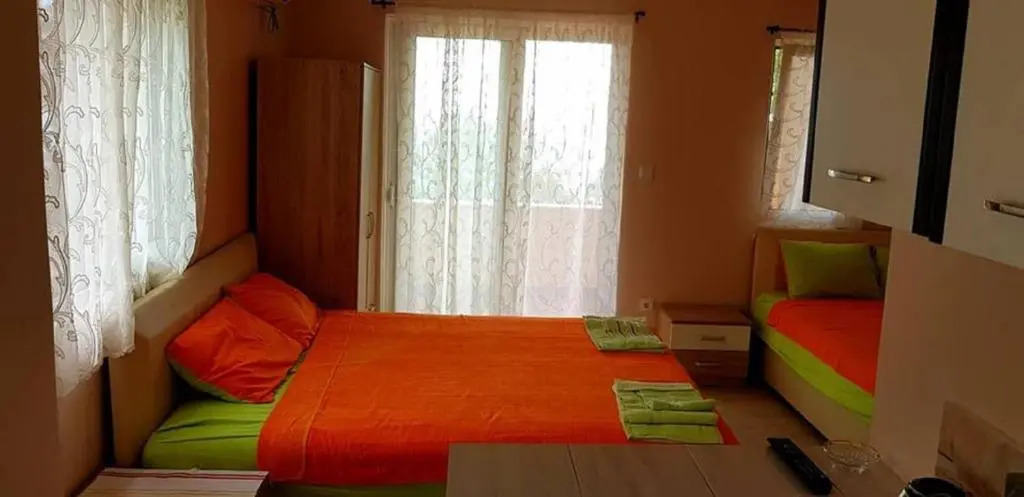 Apartments Tadic