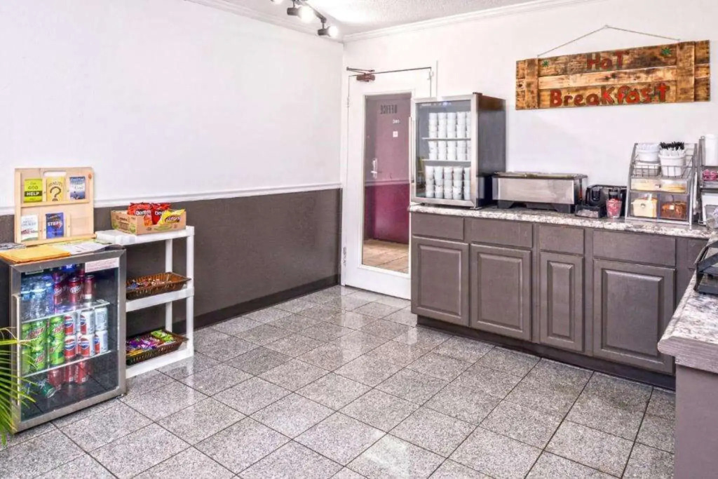 Country Garden & Suites