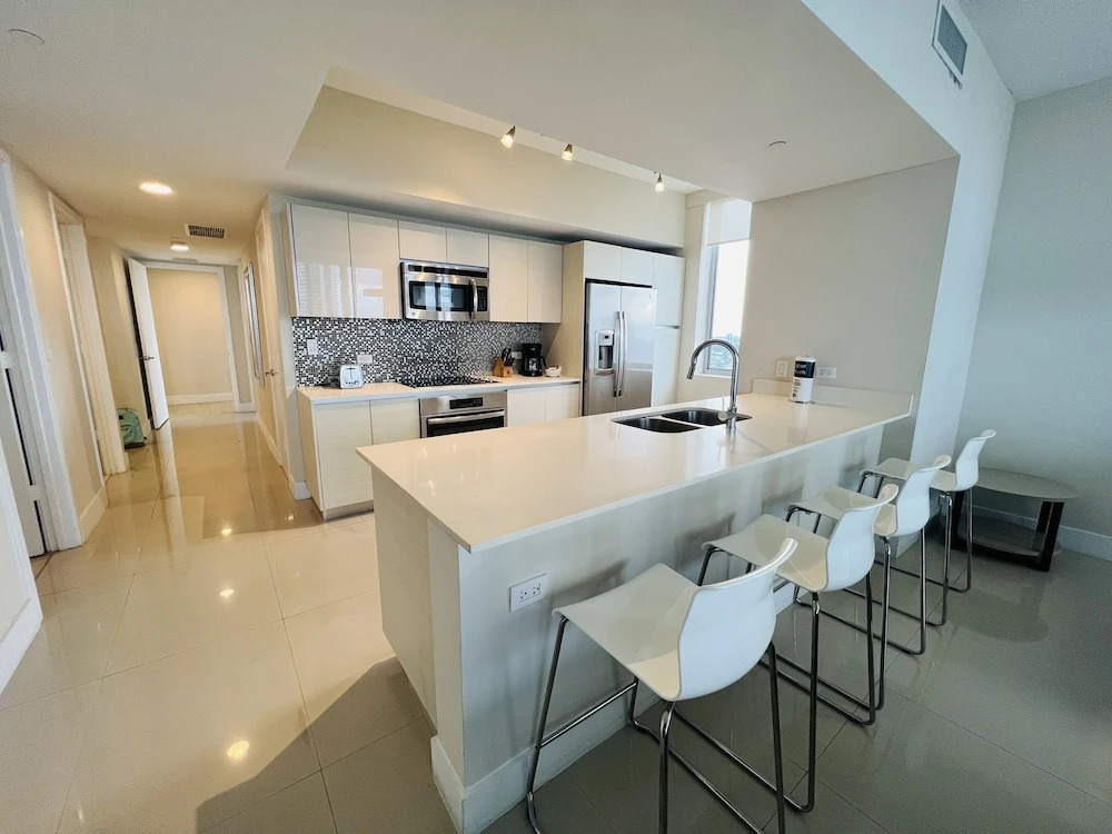 Private Ocean Luxury Condos at Beachwalk Resort