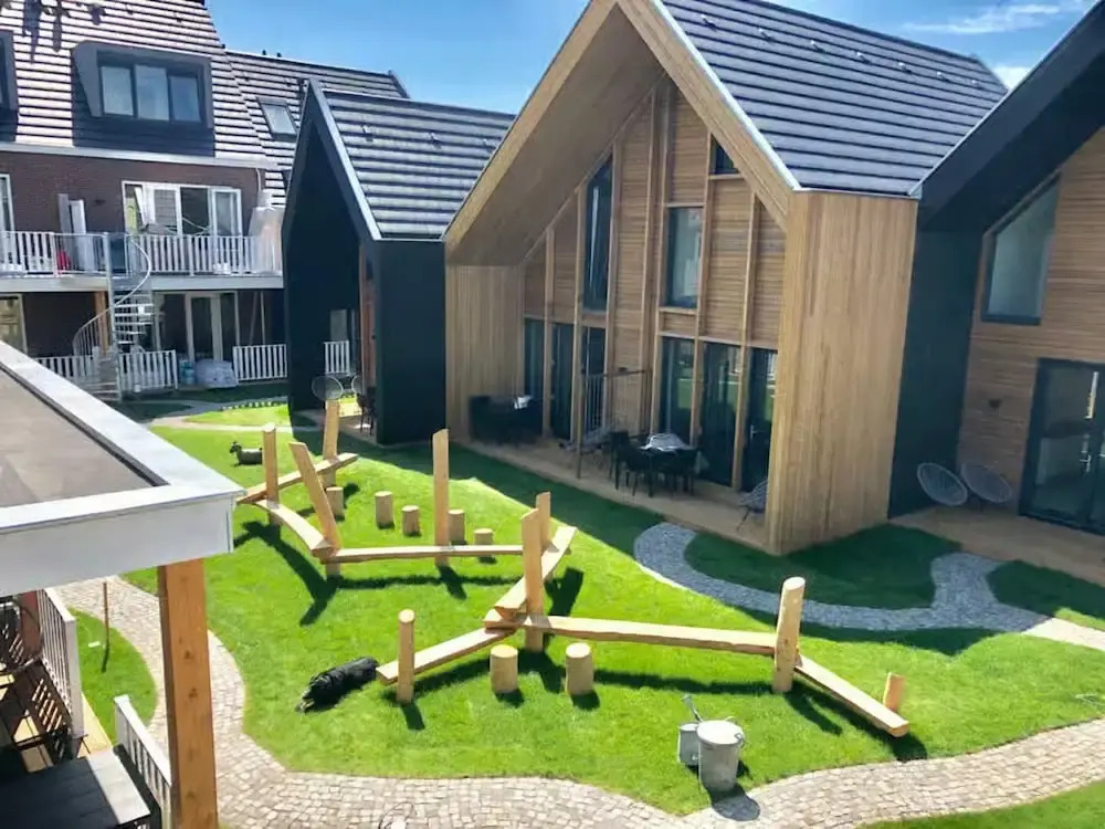 5-person Lodge With Private Balcony