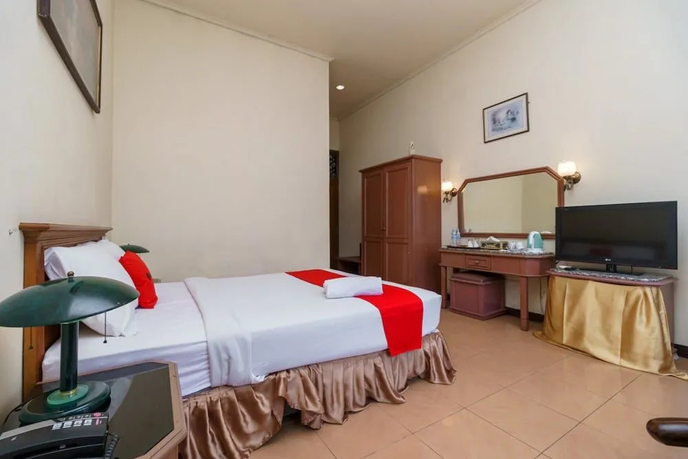 RedDoorz near Transmart Pangkal Pinang