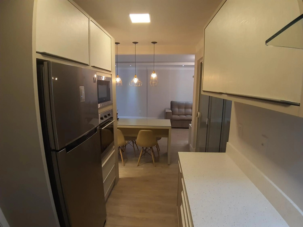 Apartamento fino acabamento 3 suítes e 2 garagens