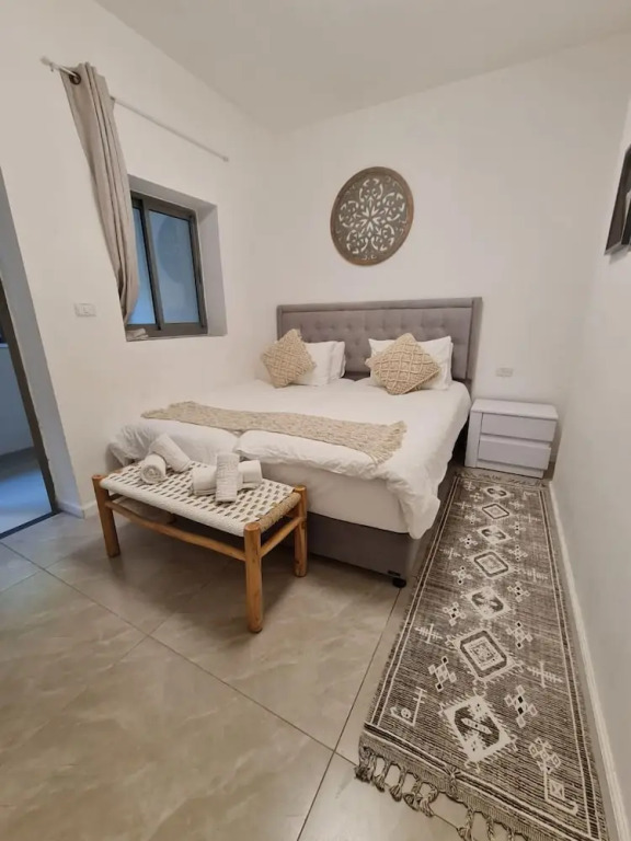 JLM Suites Tower Lincoln  Prime Location