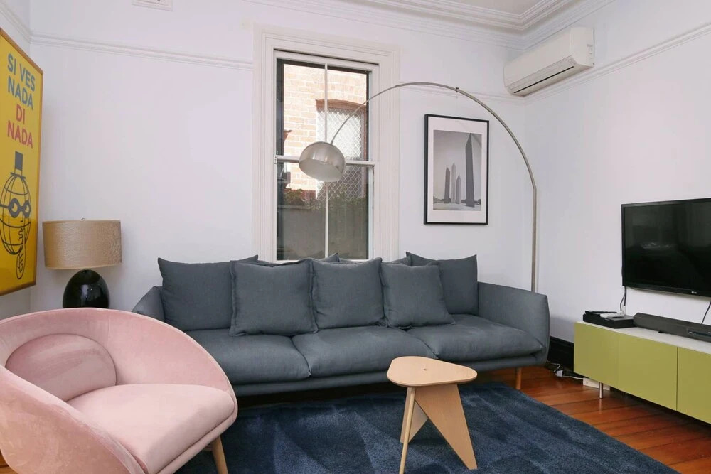 Designer 2 Bedroom House with Garden in Northbridge