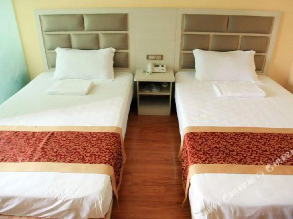 Qingzhu Hotel · Ao7 Boutique (Wuhan Wuhuan Avenue Subway Station)