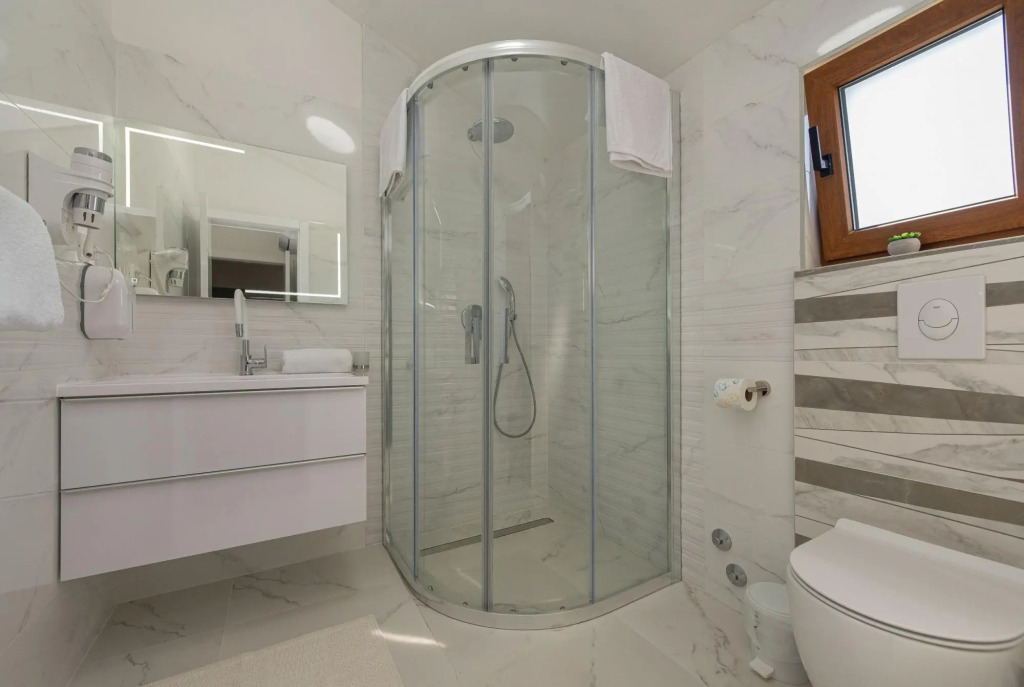 Villa Dina in Zaton with 3 bedrooms and 2 bathrooms