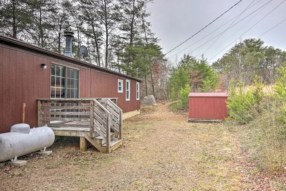 Cozy Asheville Cottage with Grill and Fire Pit!
