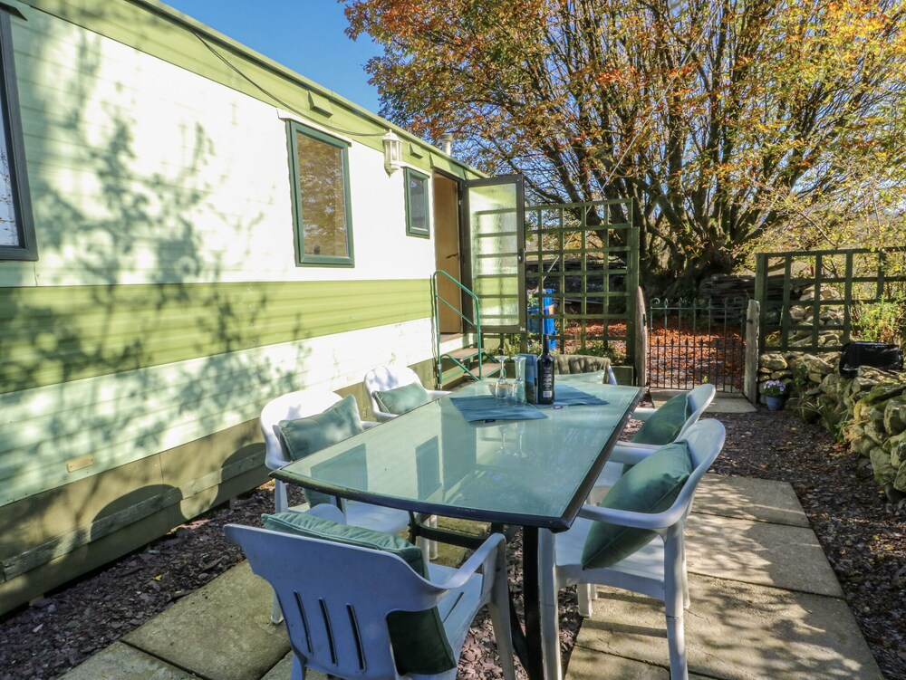 Meadow Island Caravan