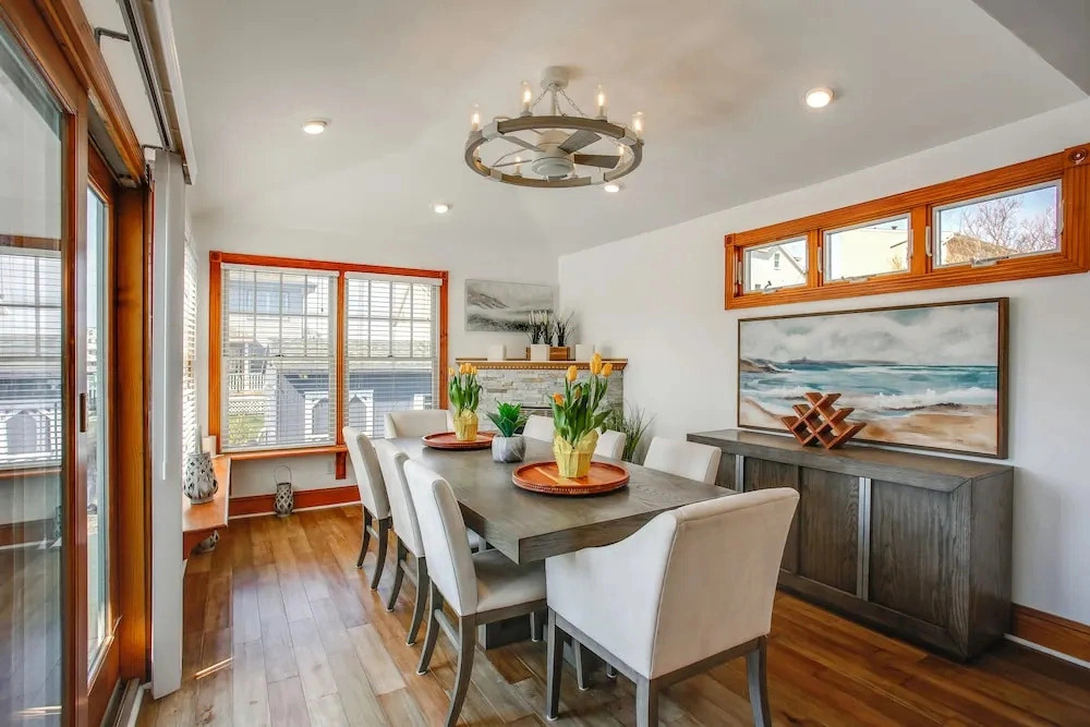 1 Mi to Pier: Spacious Home w/ Private Yard