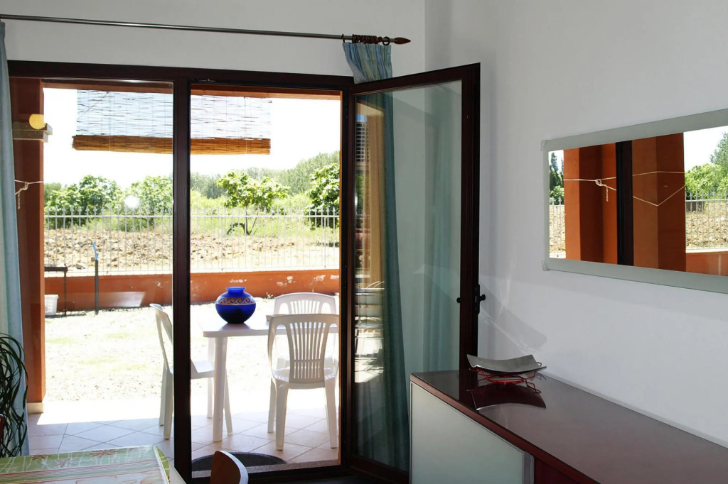 Apartment in Villaputzu with garden