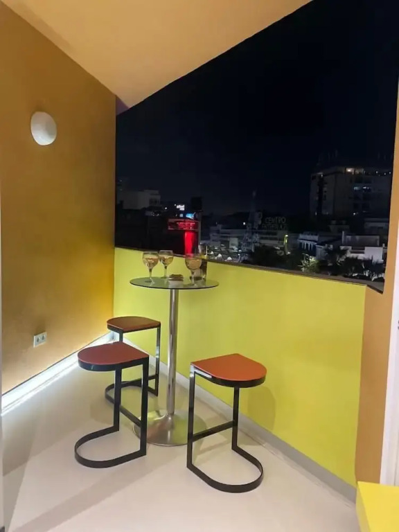 LAHOLA Glam Suites