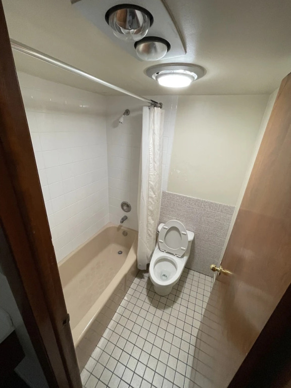 VIBE INN - WHIRLPOOLS SUITES - Lyons