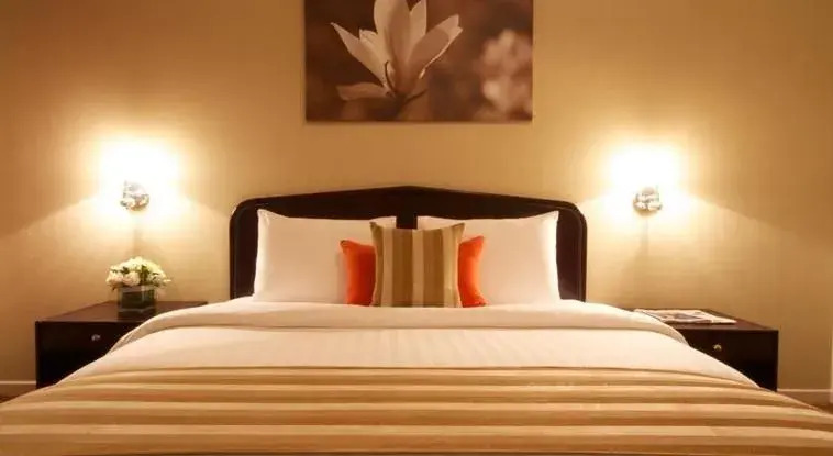 Oasis Court Hotel Apartments