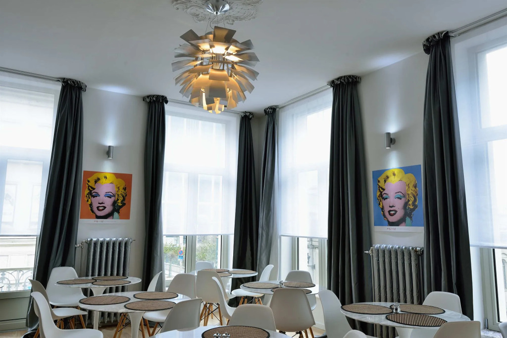 Hotel Retro