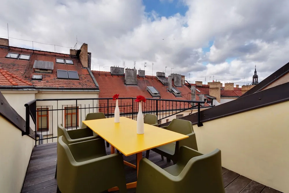 EMPIRENT River Apartments