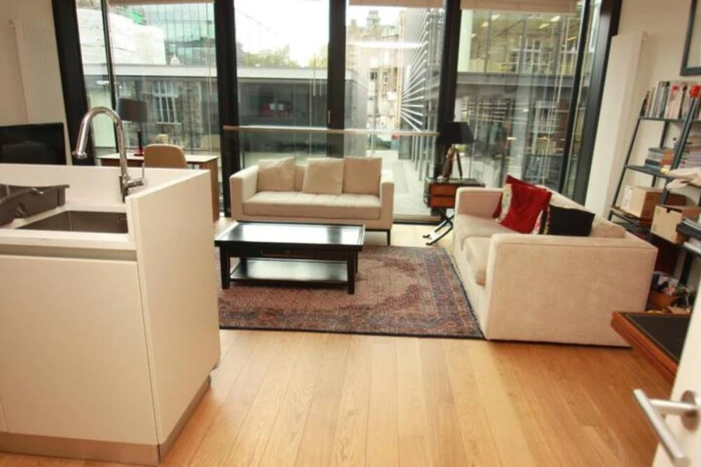 Modern 1-Bed in the Iconic Quartermile Area