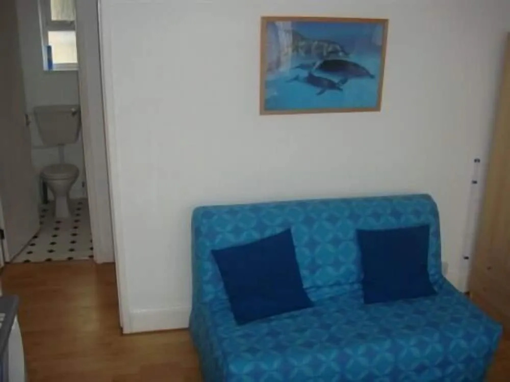 Coombe Lodge Holiday Flats
