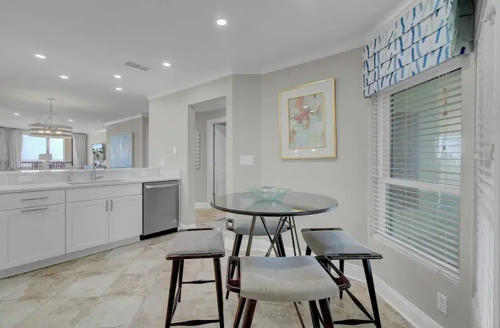 502 Summerhouse by Avantstay Ocean Front Condo w/ Community Pool Access