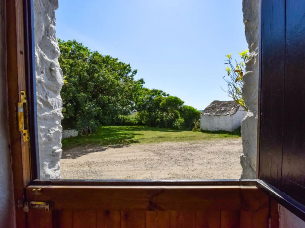 The Stables 10602