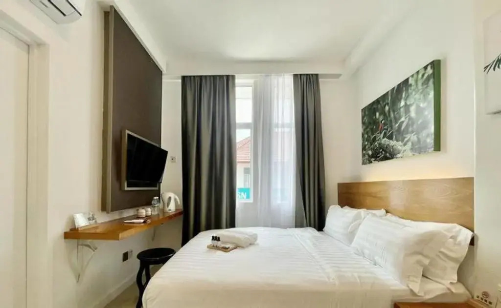 Atap Hotel