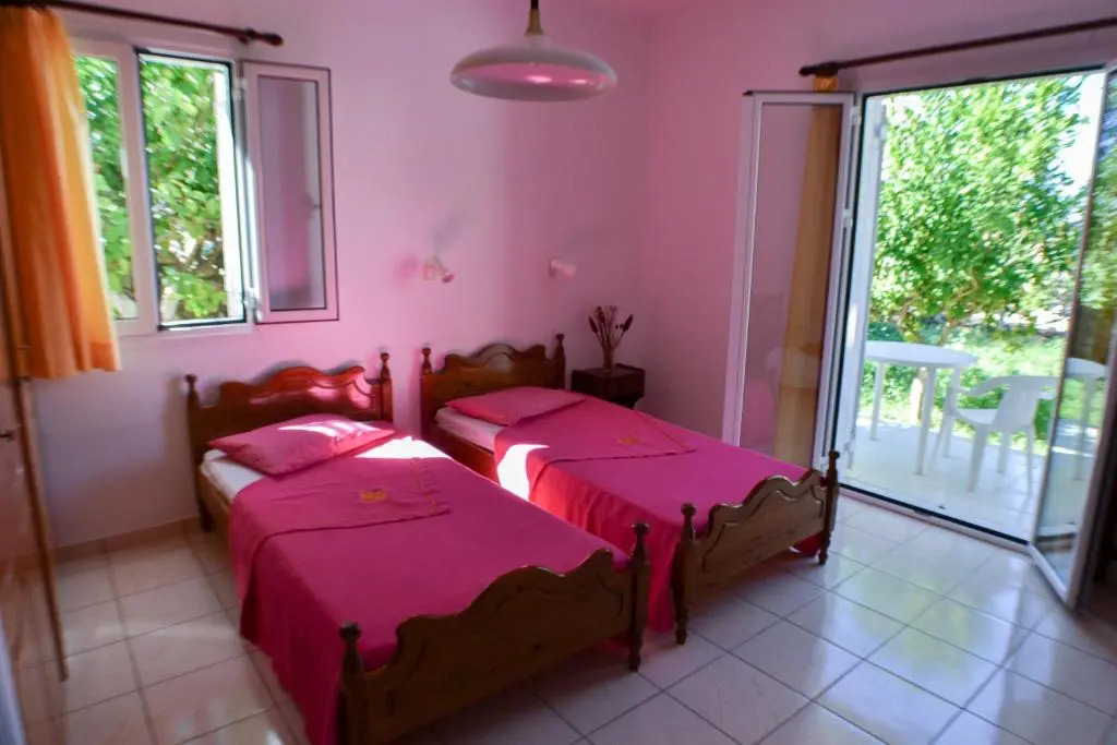 Cottage Sakkatos
