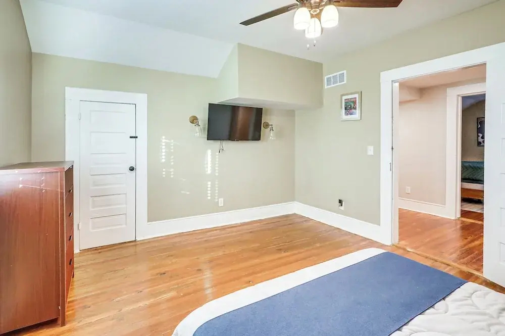 1 Mi to Dtwn: Welcoming Macon Home w/ Yard