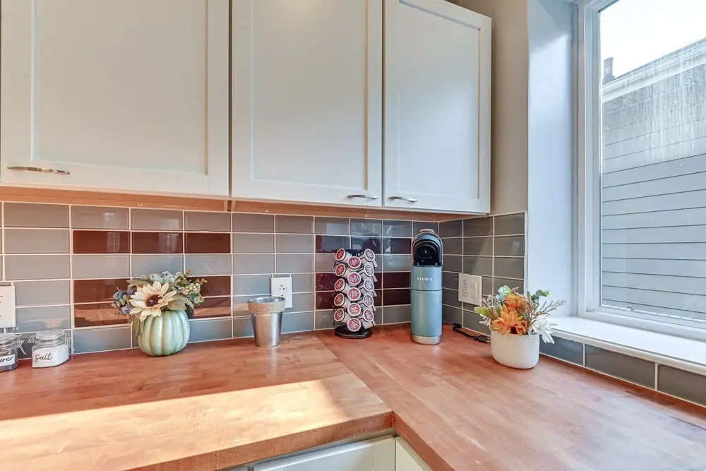 7 Mi to Louisville: Pet-friendly New Albany Home