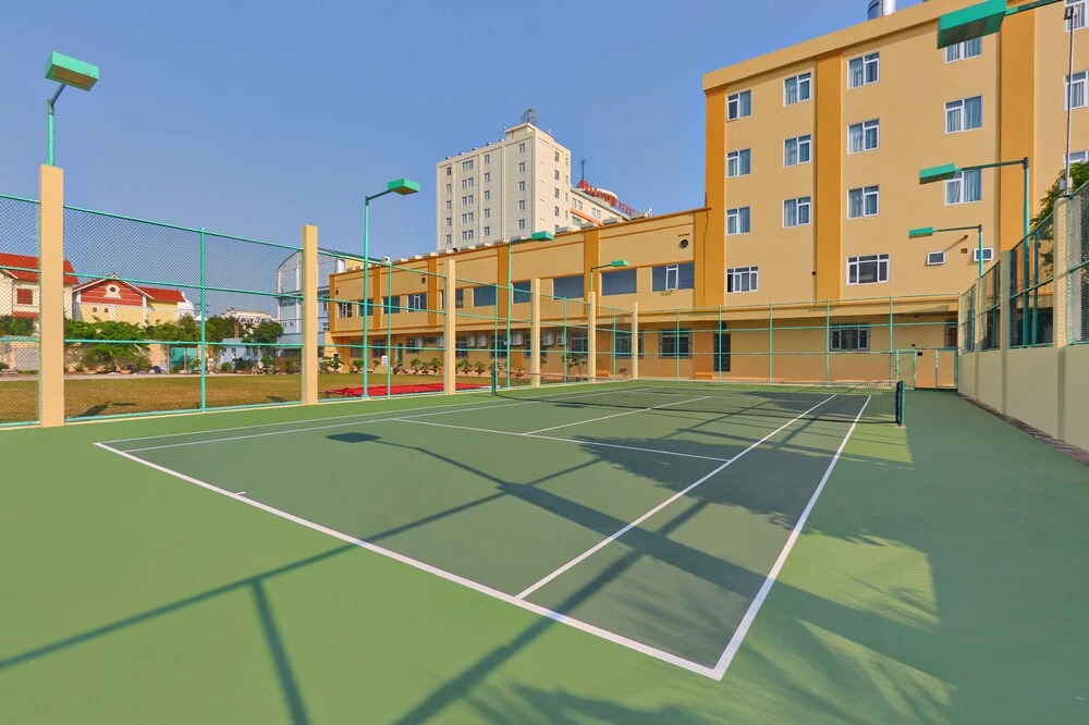 HS-Peace Hotel