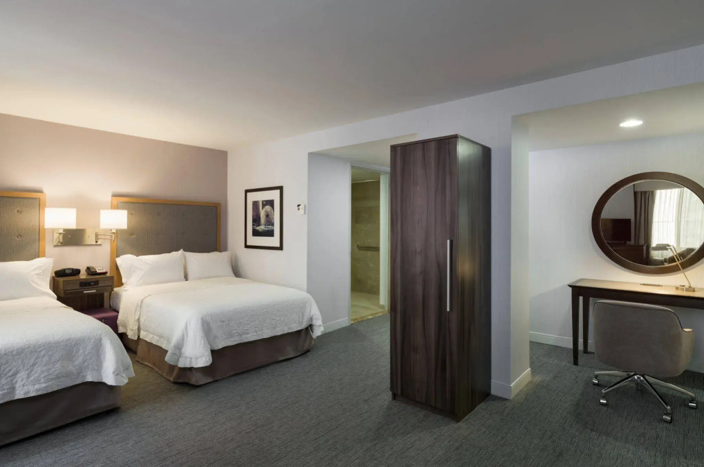 Hampton Inn Manhattan - Times Square South