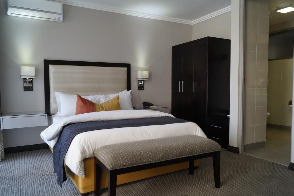 Regent Select Hotel