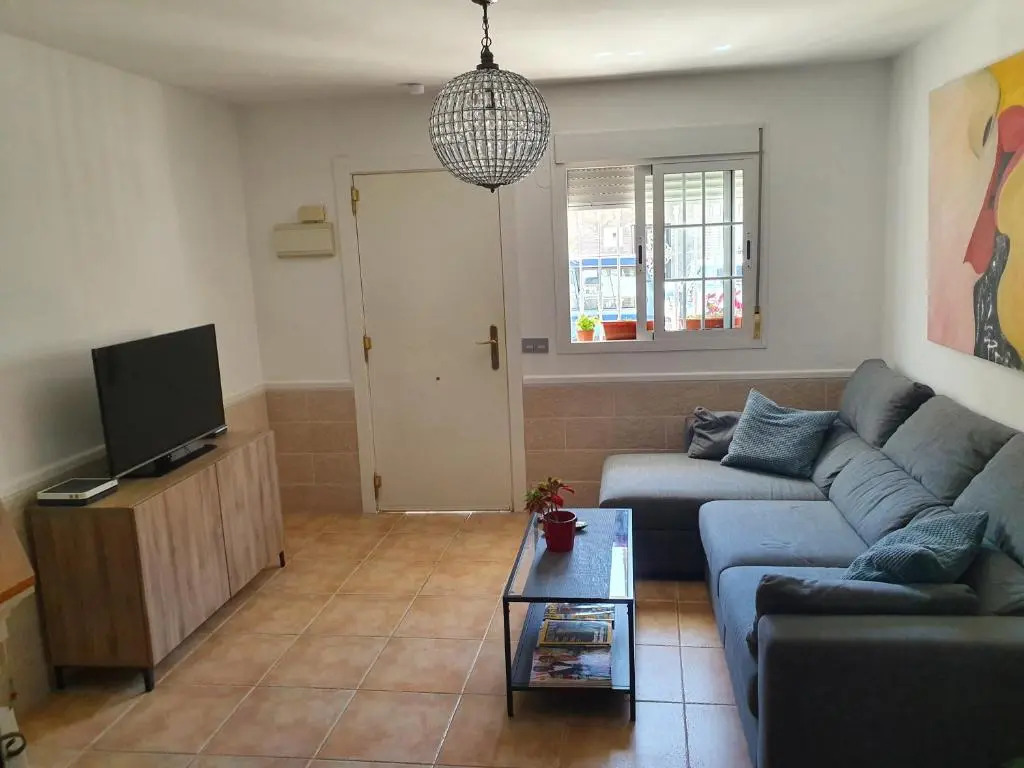Private townhouse with roof terrace close to the beach