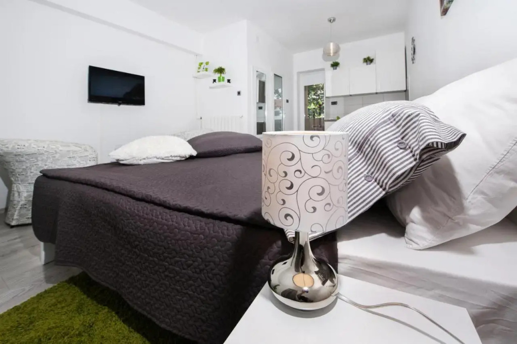 Studio Apartment White