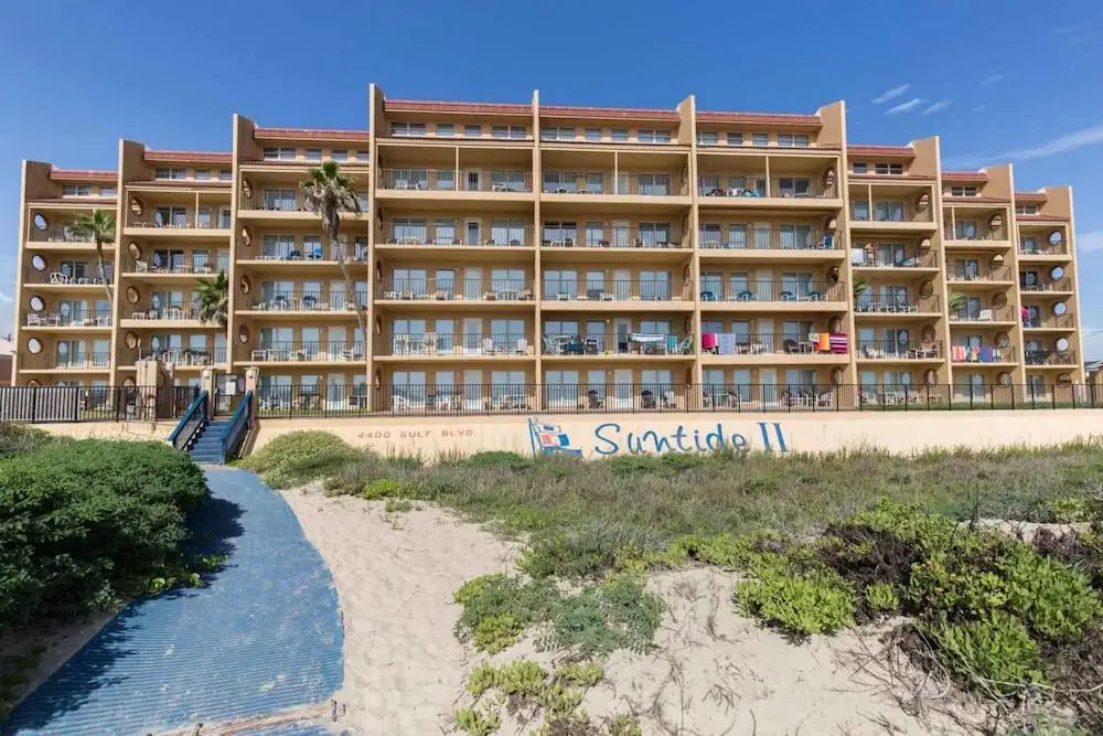Suntide II Condominium 303