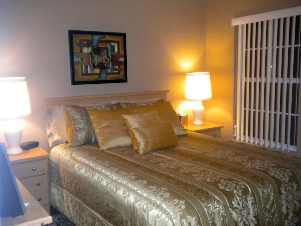 Ov2568 - Emerald Island - 3 Bed 2.5 Baths Townhome