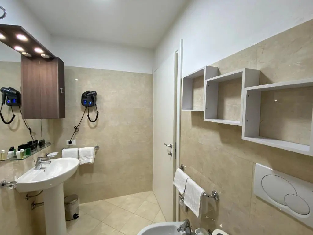 Suite Livorno - in Borgo Apartment