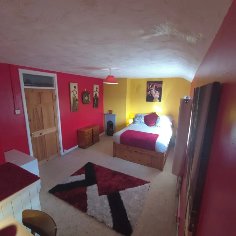 Swansea Serenity Retreat-3 bed House-large Garden